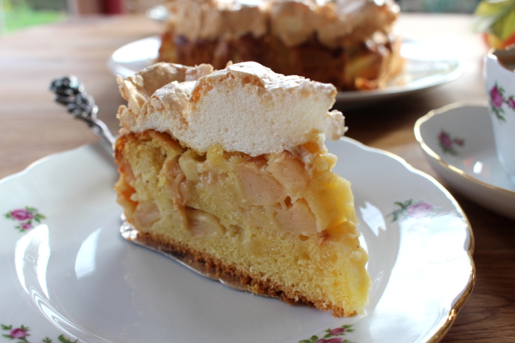 Apfel-Baiser-Kuchen – ein herbstliches Vergnügen – undiversell